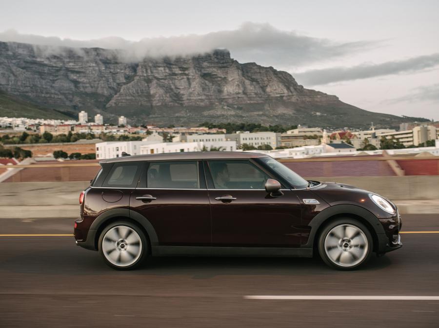  Mini Cooper S Clubman 2016 года  (ZA) (фото 9 из 30)